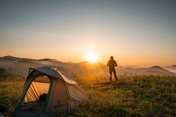 Quelles sont les meilleures pratiques pour un camping zéro déchet en pleine nature?
